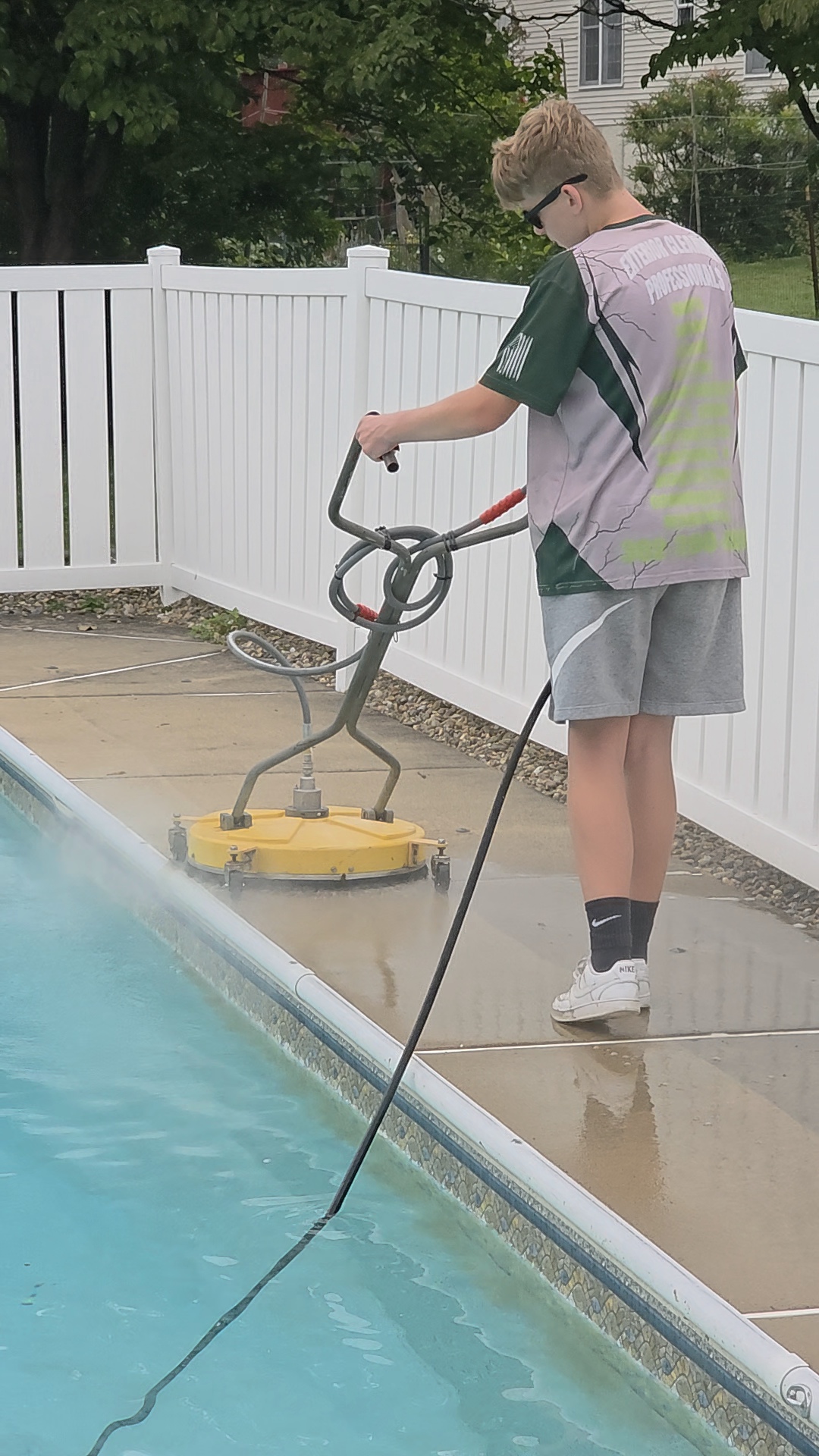 Concrete & Driveway Power Washing